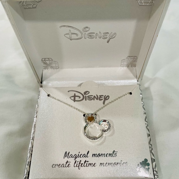 Disney Mickey Mouse “Magical Moments” pendant necklace. New in Box with tags - Picture 2 of 8